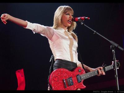 Konser di Jakarta, Taylor Swift akan Gunakan 2 Panggung Sekaligus!